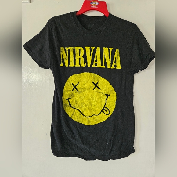NIRVANA Other - Nirvana Yellow Smiley Grunge Logo T-shirt Small